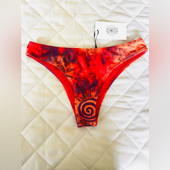 Daisy Street brand bikini bottom bright orange and red colors - Picture 4 of 15